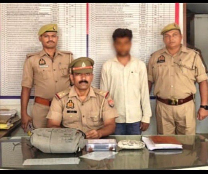खलीलाबाद पुलिस ने 1250 ग्राम गांजा के साथ 1 गिरफ्तार*  