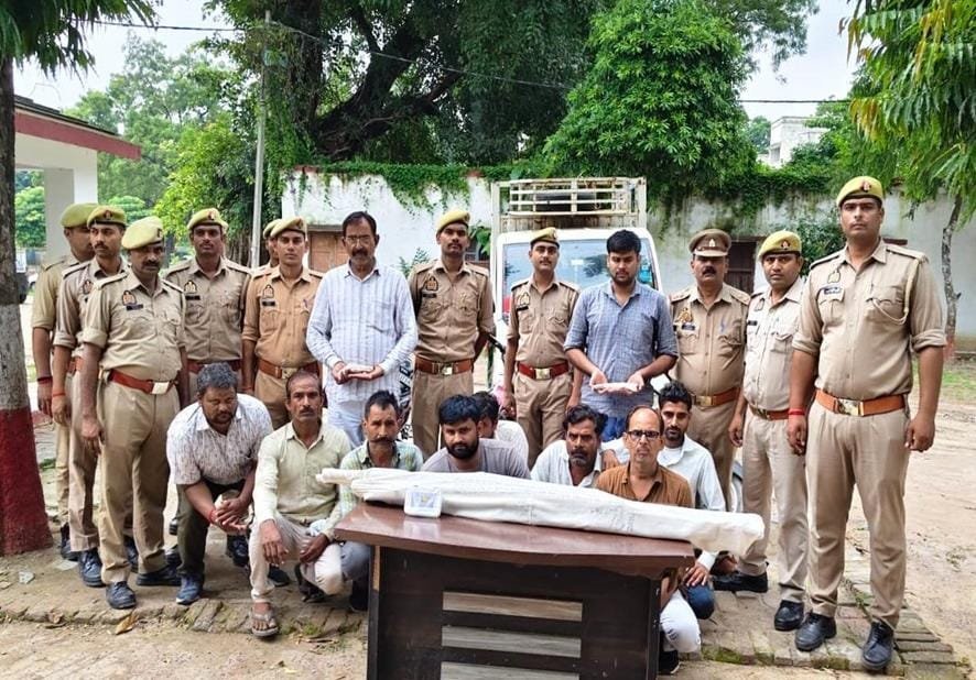 जमीन विवाद में फायरिंग का मामला: 10 आरोपी गिरफ्तार, दो तमंचे व कारतूस बरामद