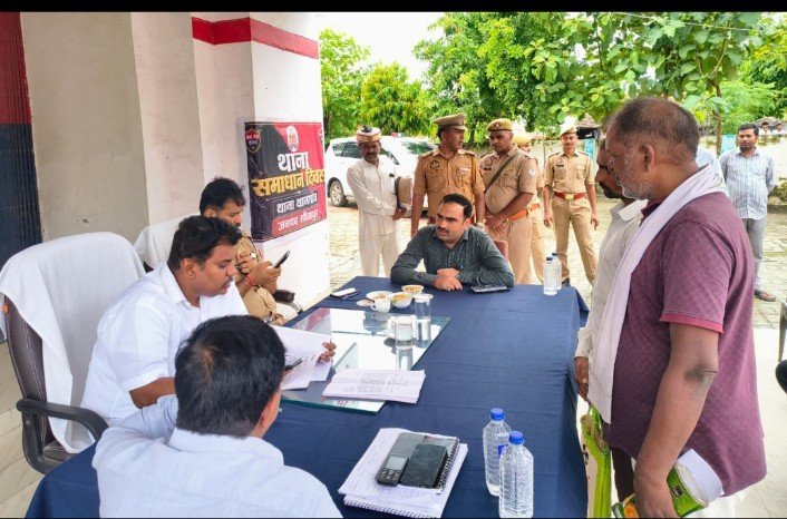 डीएम-एसपी ने सुनीं जनता की समस्याएं, संयुक्त टीम बनाकर मौके पर निस्तारण के निर्देश     