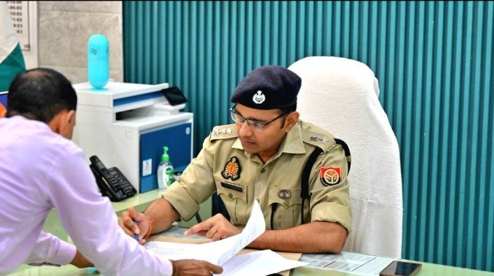 नवागत एसपी विनीत जायसवाल ने सुल्तानपुर पहुंचकर संभाला कार्यभार, बोले कानून व्यवस्था और अपराध नियंत्रण रहेगी प्राथमिकता