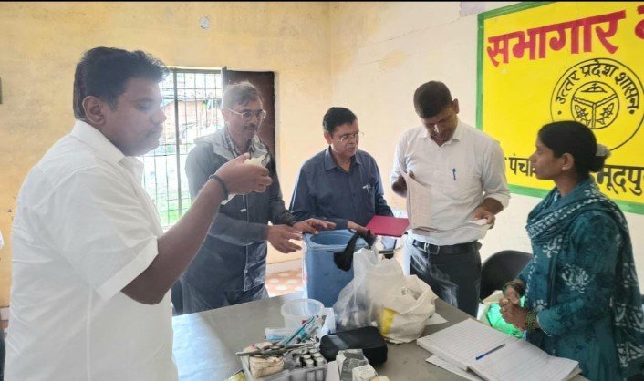 स्वास्थ्य सेवाओं में लापरवाही पर डीएम सख्त, एएनएम का 15 दिन का वेतन रोकने के निर्देश