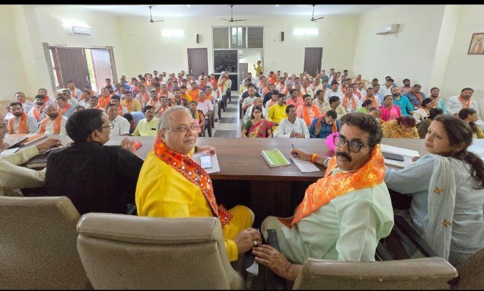 भाजपा जिला कार्यालय पर हर घर तिरंगा अभियान संबंधी कार्यशाला आयोजित    
