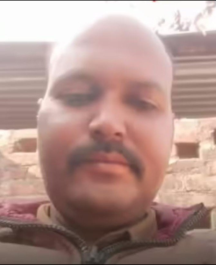 सीतापुर पुलिस लाइन के सरकारी आवास में मिला हेड कांस्टेबल का शव, मची खलबली