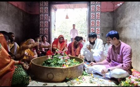 *बाबा तामेश्वरनाथ धाम में चतुर्वेदी परिवार ने किया रुद्राभिषेक, लोक कल्याण की कामना के साथ गरीबों में बांटे वस्त्र और नकदी..............*
