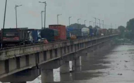 *कानपुर: लखनऊ हाईवे पर छह किलोमीटर जाम, तीन घंटे फंसे वाहन
