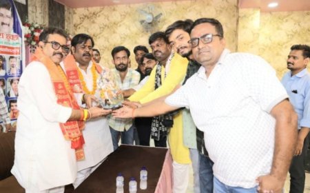 हर-हर महादेव के जयघोष से गूंजा सीतापुर, द्वितीय डाक कांवड़ यात्रा का भव्य शुभारंभ
