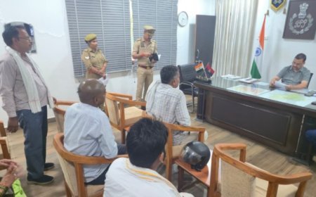 *कानपुर पुलिस उपायुक्त दक्षिण दीपेंद्र नाथ चौधरी द्वारा कार्यालय में की गई जनसुनवाई*