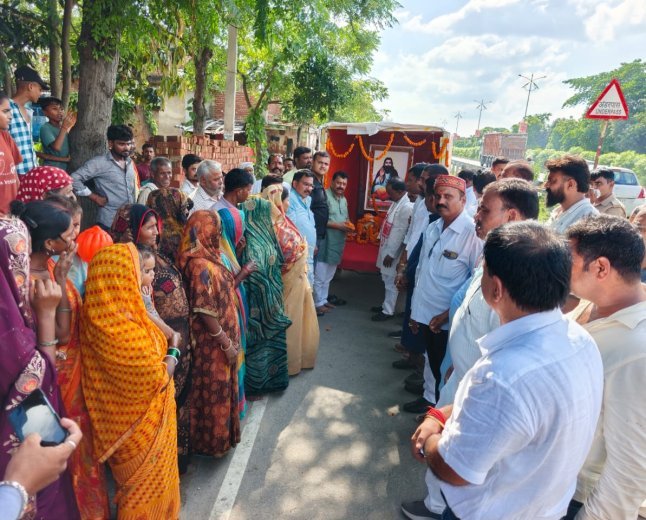 कलश वंदन यात्रा में सांसद ने पूजन कर संत रविदास को किया नमन