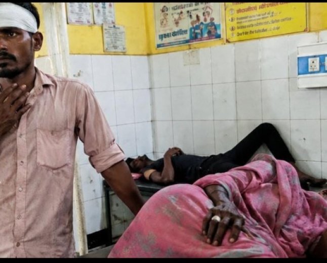 जमीन पर कब्जे को लेकर खूनी संघर्ष, तीन महिलाओं समेत छह घायल