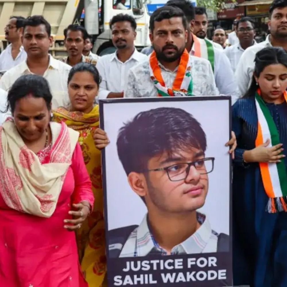 IIT-बॉम्बे सुसाइड केस, राहुल गांधी ने माता-पिता से बात की:साहिल ने मौत से पहले दोस्त को फोन किया था, कहा- गलती हो गई