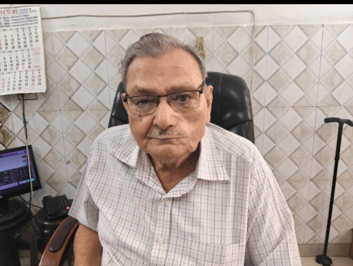 हाईकोर्ट के आदेश के बाद गांधी विद्यालय इंटर कॉलेज का प्रबंधन बहाल, डॉ. कमल जैन पुनः बने प्रबंधक