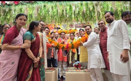 तीसरी बार राष्ट्रीय उपाध्यक्ष बनीं रेखा वर्मा का सीतापुर में भव्य स्वागत, 2027 को लेकर कार्यकर्ताओं में भरा जोश