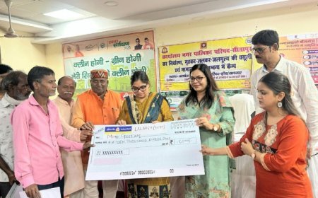 नगर पालिका में समाधान दिवस व पीएम स्वनिधि कैंप, दो लाभार्थियों को बांटे चेक