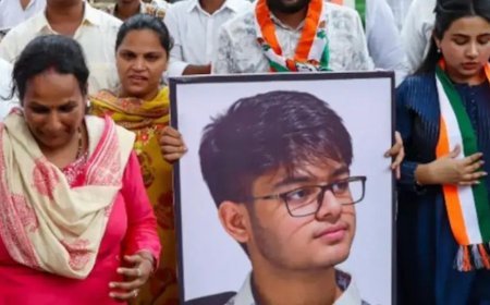 IIT-बॉम्बे सुसाइड केस, राहुल गांधी ने माता-पिता से बात की:साहिल ने मौत से पहले दोस्त को फोन किया था, कहा- गलती हो गई