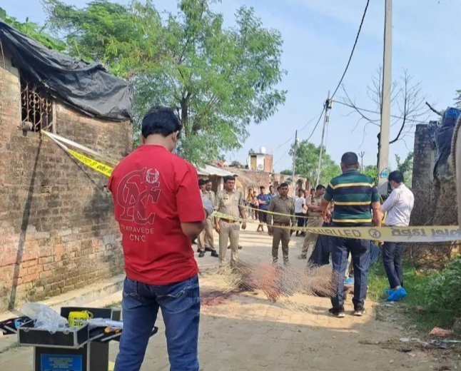 शराब के नशे में विवाद के बाद वारदात, खड़ंजे पर मिला 40 वर्षीय राममूर्ति का खून से लथपथ शव; आरोपी भाई फरार